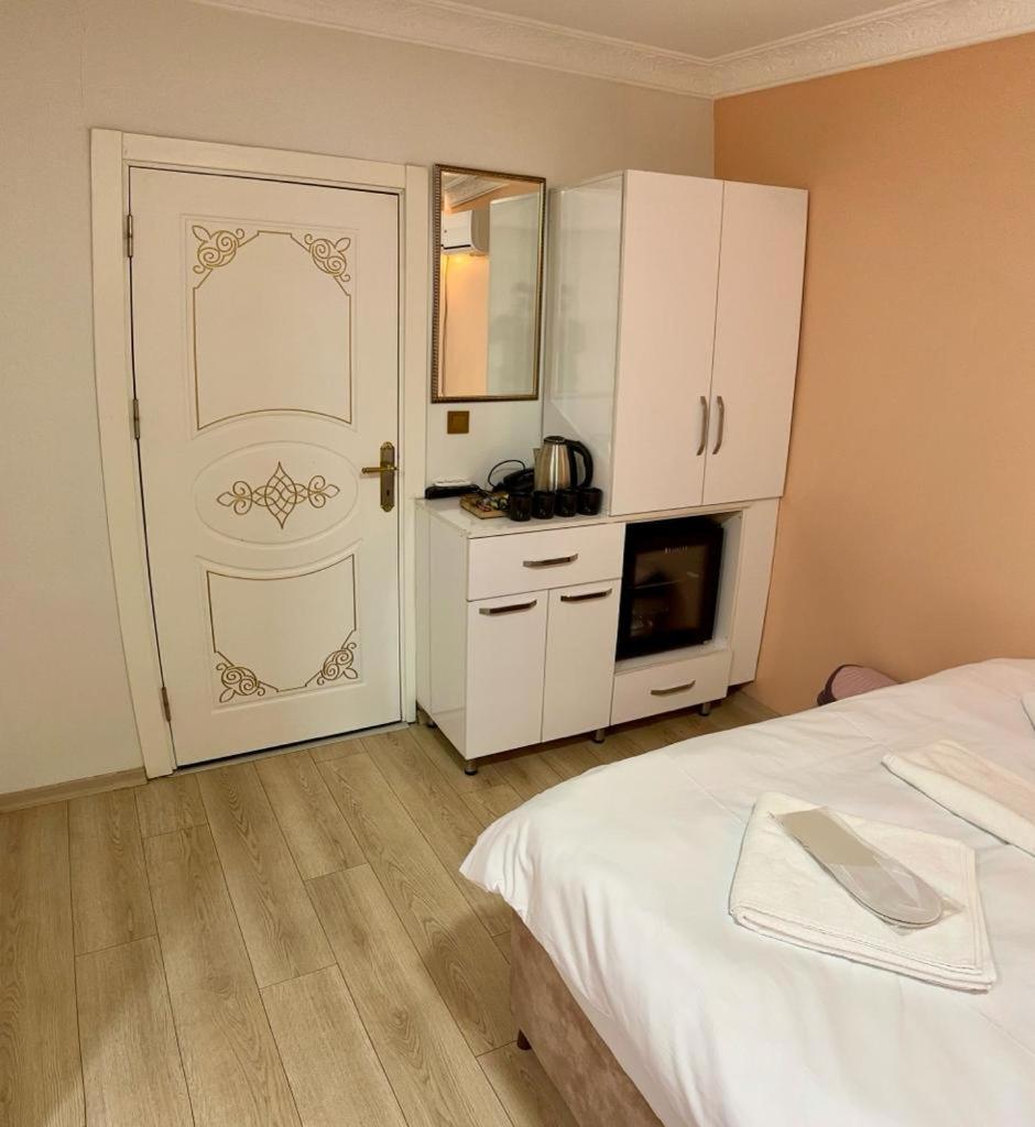Avrasyaqueen Hotel Istanbul Exterior photo